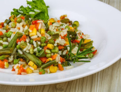 Arroz a la jardinera, salud ¡para chuparse los dedos!